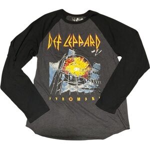 Def Leppard Pyromania Long Sleeve Gray Ringer Tee Medium